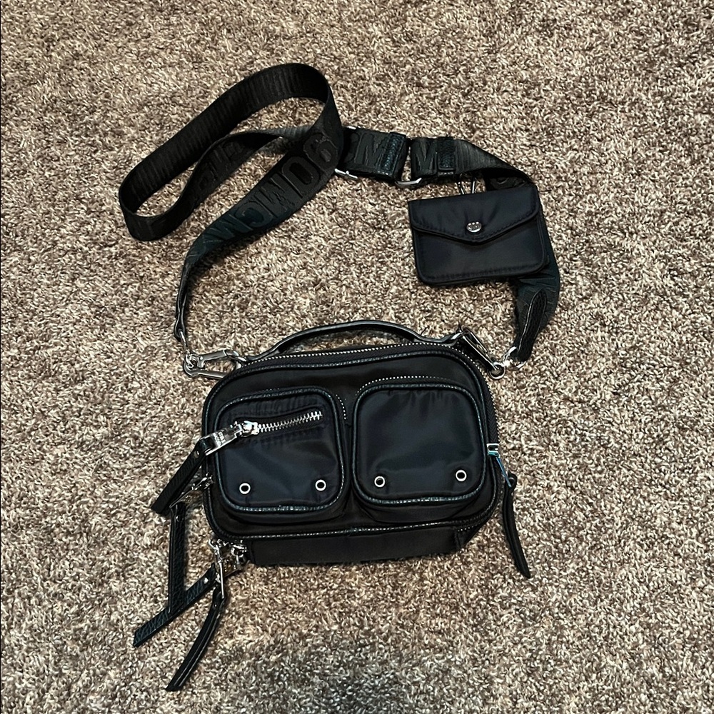 Steve Madden Black Crossbody Camera Bag with Removable Wide Strap - Picture 7 of 16